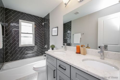 774 Michigan St, Elmhurst IL  60126-1739 exterior