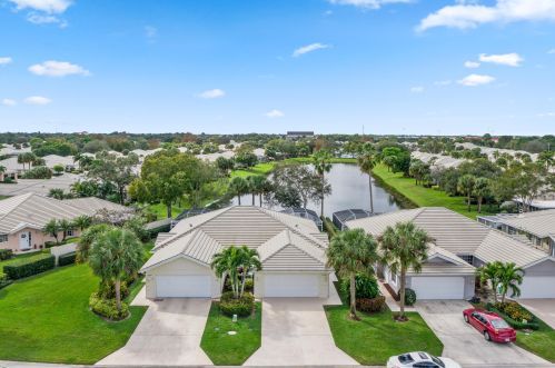 1265 Bentley Cir, Fort Pierce FL  exterior