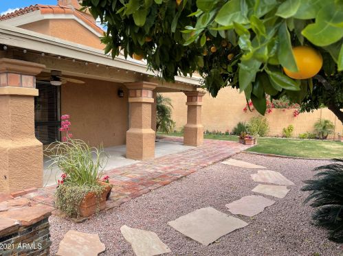 10843 11th St, Phoenix AZ 85020-5836 exterior
