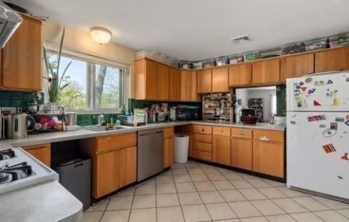 752 Boylston St, Boston MA exterior