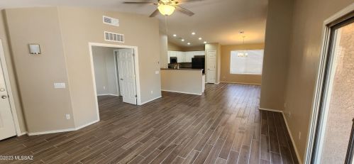 1290 Calle Rio Lobo, Tucson AZ  85714-1178 exterior