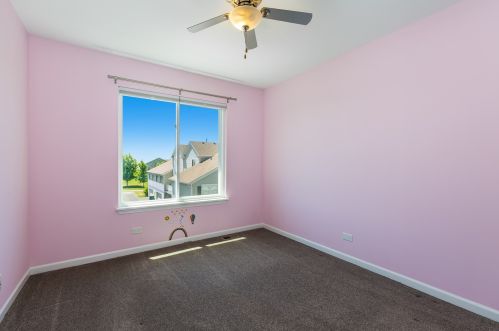 1629 Fieldstone Dr, Joliet IL 60404-8105 exterior