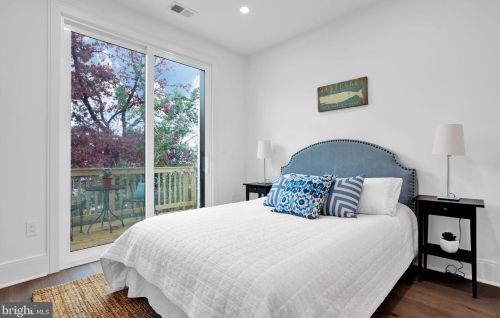 3125 11th St, Washington DC  20010-2401 exterior