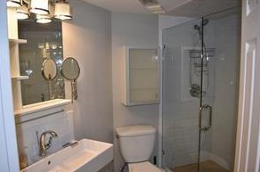 795 Hammond Dr, Atlanta GA 30328-5517 exterior