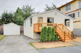 8517 9 Ave, Seattle WA  98177-5115 exterior