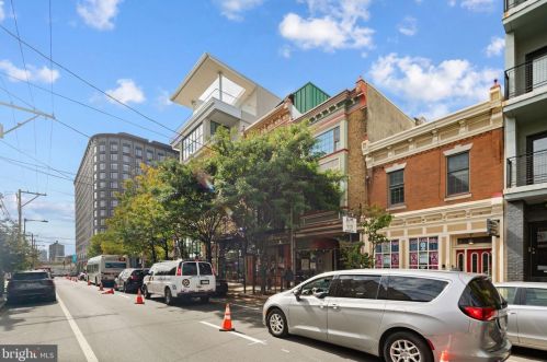 606 2nd St, Philadelphia PA 19133-3303 exterior