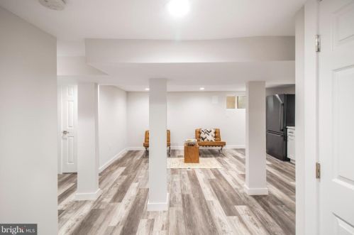 2911 17th St, Washington DC  20018-1825 exterior