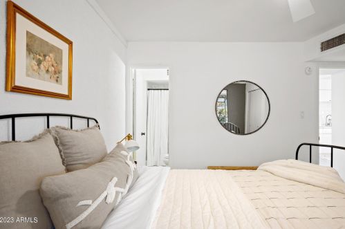 10824 12th St, Phoenix AZ  85020-1131 exterior