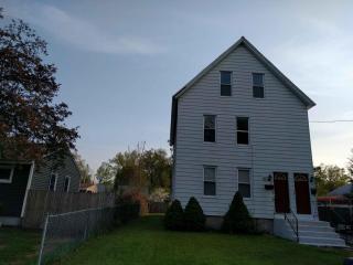 18 Ogden St, Springfield MA  01151-1827 exterior