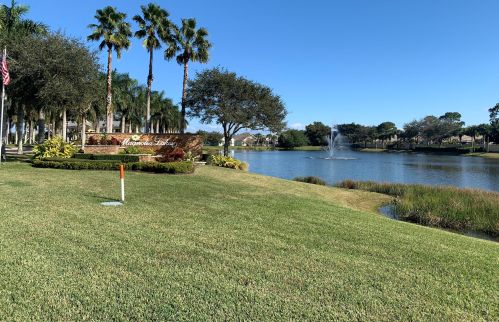 112 Berkeley Ave, Fort Pierce FL 34986-3594 exterior