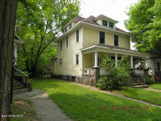 826 Egleston Ave, Kalamazoo, MI 49001-3818