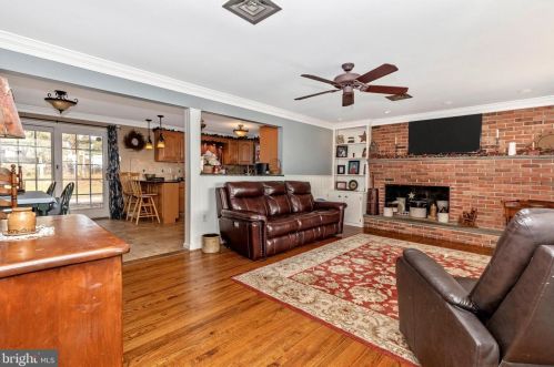 265 Old State Rd, Limerick PA 19468-3214 exterior