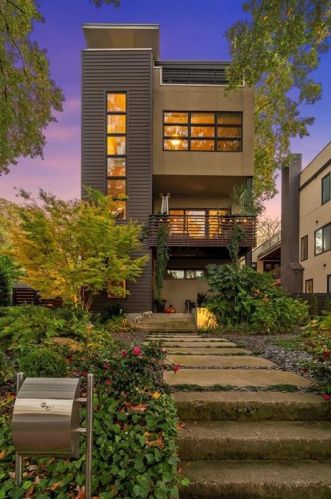 575 Avenue Pl, Atlanta GA  30318-6911 exterior