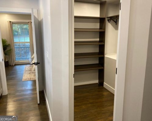 2933 Margaret Mitchell Ct, Atlanta GA 30327-1614 exterior