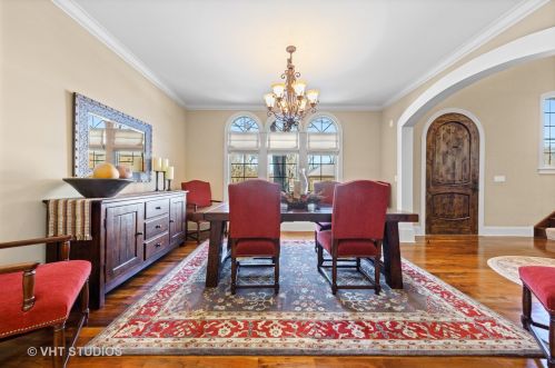 540 Kenilworth Ave, Elmhurst IL 60126-4445 exterior