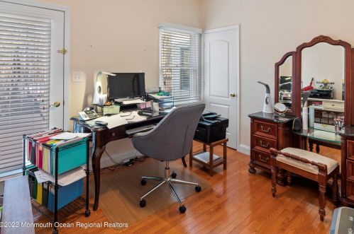 591 Derose Ln, East Freehold NJ 07728-9236 exterior