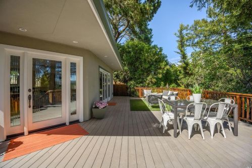 115 Circle Ave, Mill Valley, CA 94941-1296