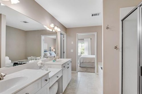 2399 Meadow Falls Ln, Duluth GA 30097-4086 exterior