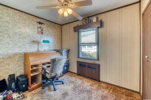 551 18 St, Babylon NY 11704-2206 exterior