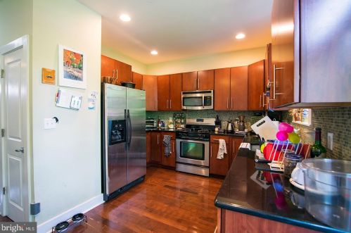 2625 Catharine St, Philadelphia PA  19146-2311 exterior