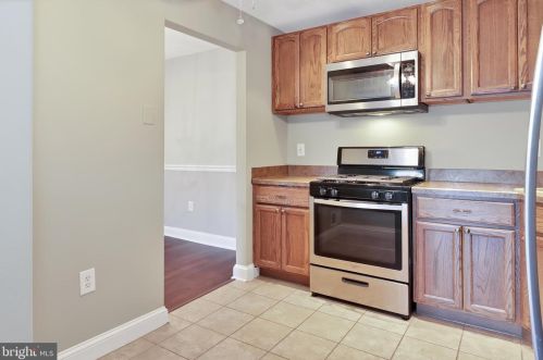 27 Mulberry St, Trenton NJ 08638-4425 exterior