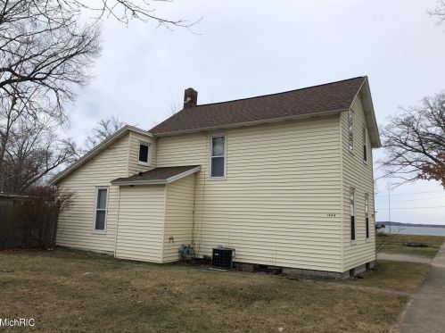1444 Palmer Ave, Meskegon, MI 49441-1773