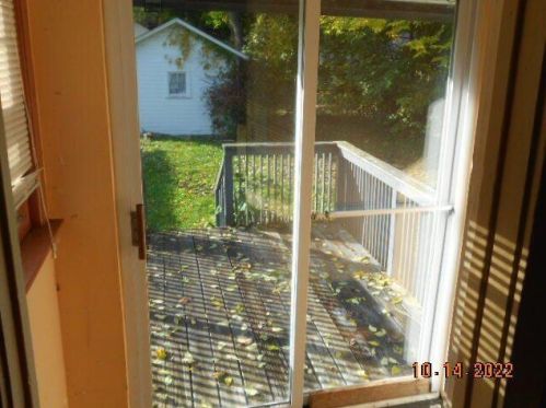 1624 Stockbridge Ave, Kalamazoo MI 49001-4019 exterior