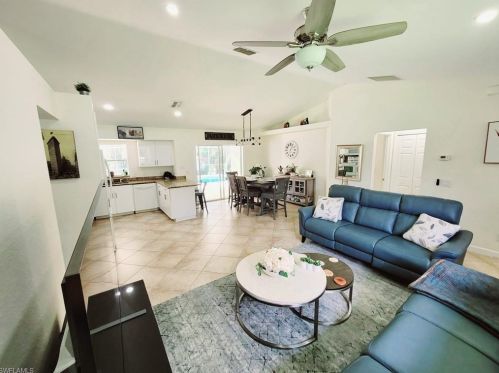 170 15th St, Naples FL 34117-3337 exterior