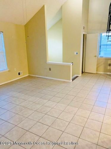 107 Bluebell Dr, Jackson Twp, NJ 08527-4111