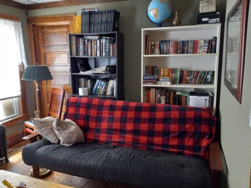 801 Hovey St, Grand Rapids MI 49504-6154 exterior