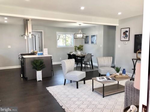 10208 Calumet Dr, Silver Spring MD  20901-4602 exterior