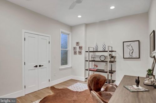 1337 Massachusetts Ave, Washington DC  20003-1540 exterior