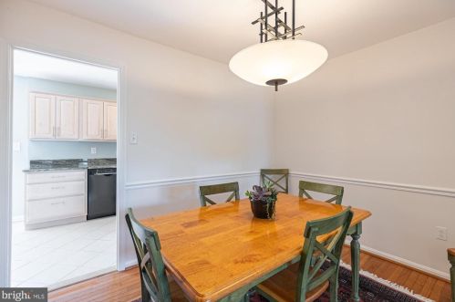 8 Chapman St, Alexandria VA 22301-2501 exterior