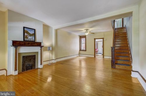 8104 Ardleigh St, Philadelphia PA 19118-3415 exterior