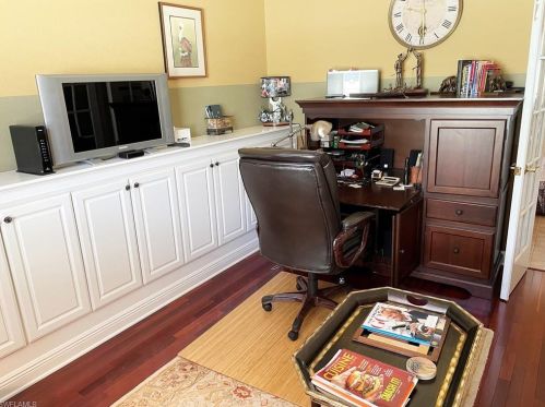 4931 Cerromar Dr, Naples FL 34112-7920 exterior