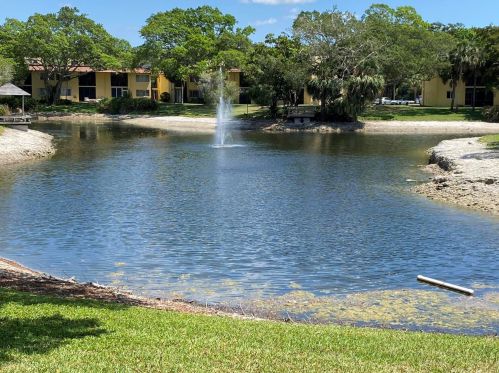 892 9th Street Cir, Boca Raton FL  33486-5245 exterior