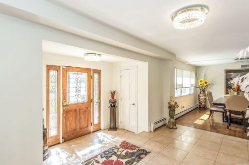 49 Arbor Ln, Huntington Station, NY 11746-5136