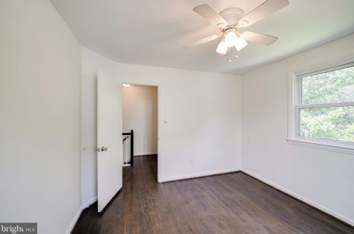 6928 Westhampton Dr, Alexandria VA 22307-1528 exterior