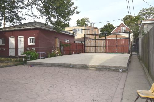 2537 Hamlin Ave, Chicago IL 60647-1009 exterior