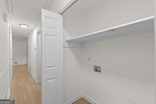 5496 Davis Dr, Austell GA 30106-7915 exterior