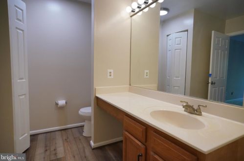 4503 Hazeltine Ct, Alexandria VA 22312-3206 exterior