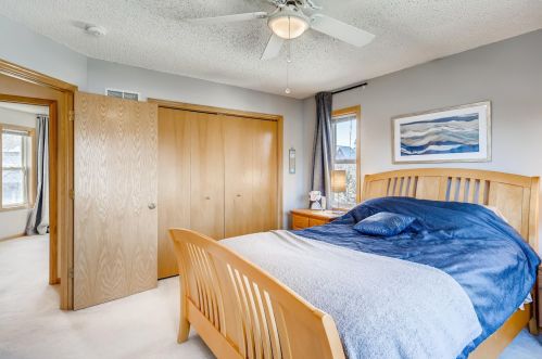 12 River Bend Pl, Chaska MN 55318-3303 exterior