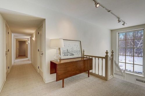 8415 Pelican Ln, Milwaukee WI 53217-2060 exterior