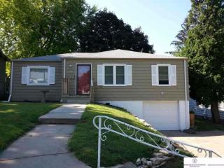 6033 Spaulding St, Omaha, NE 68104-2722