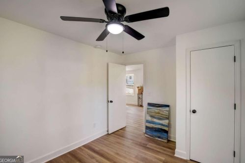 2006 Lisbon Dr, Atlanta GA 30310-4920 exterior