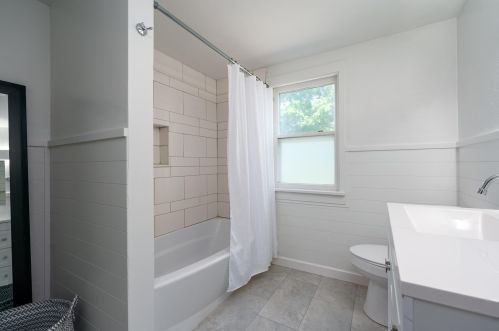 1315 Cork Street Ct, Kalamazoo MI  49001-4651 exterior