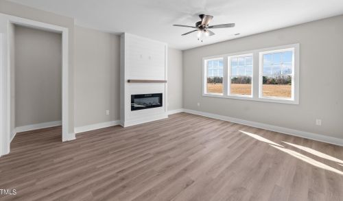 6041 Farmwood Loop, Wilson NC 27896-8010 exterior