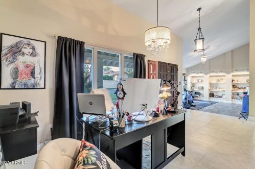 9242 34 Pl, Phoenix AZ 85028-4964 exterior