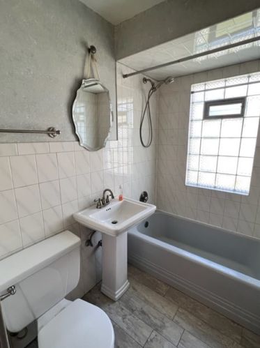 9308 Trumbull Ave, Chicago IL 60655-3326 exterior