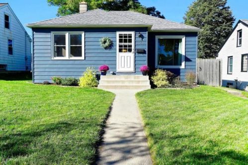 3569 3rd St, Milwaukee, WI 53212-1401